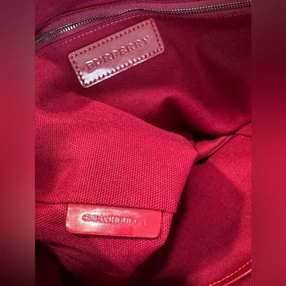 AUTHENTIC Burberry Raspberry Gradient Supernova Check Tote - Picture 14 of 15